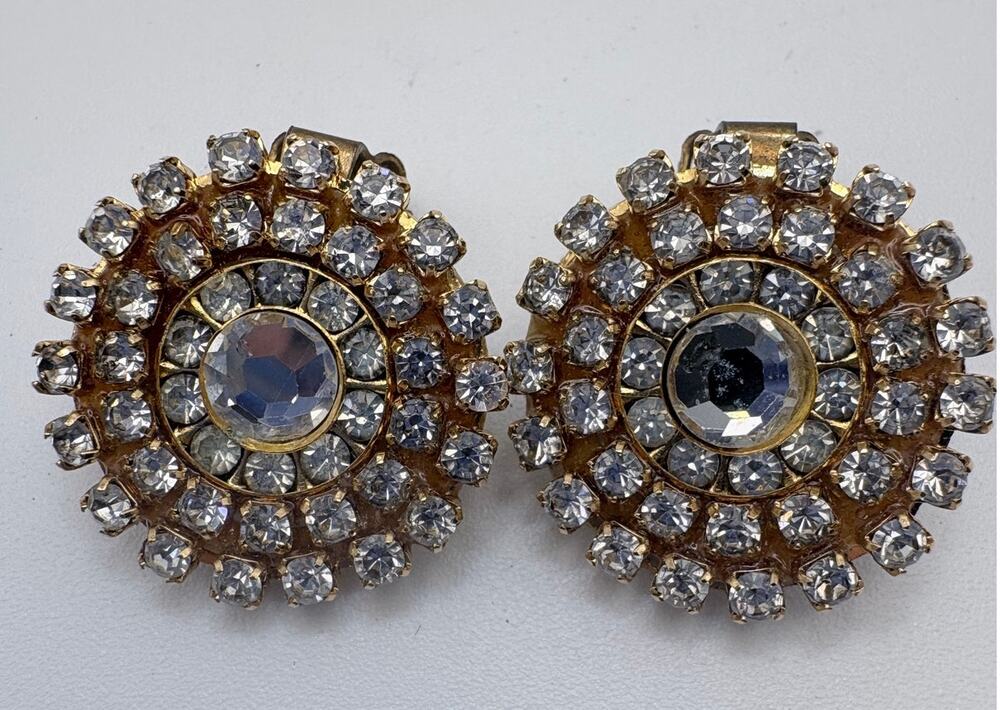 Vintage Rhinestone Round Cluster Clip-On Earrings Gold Tone